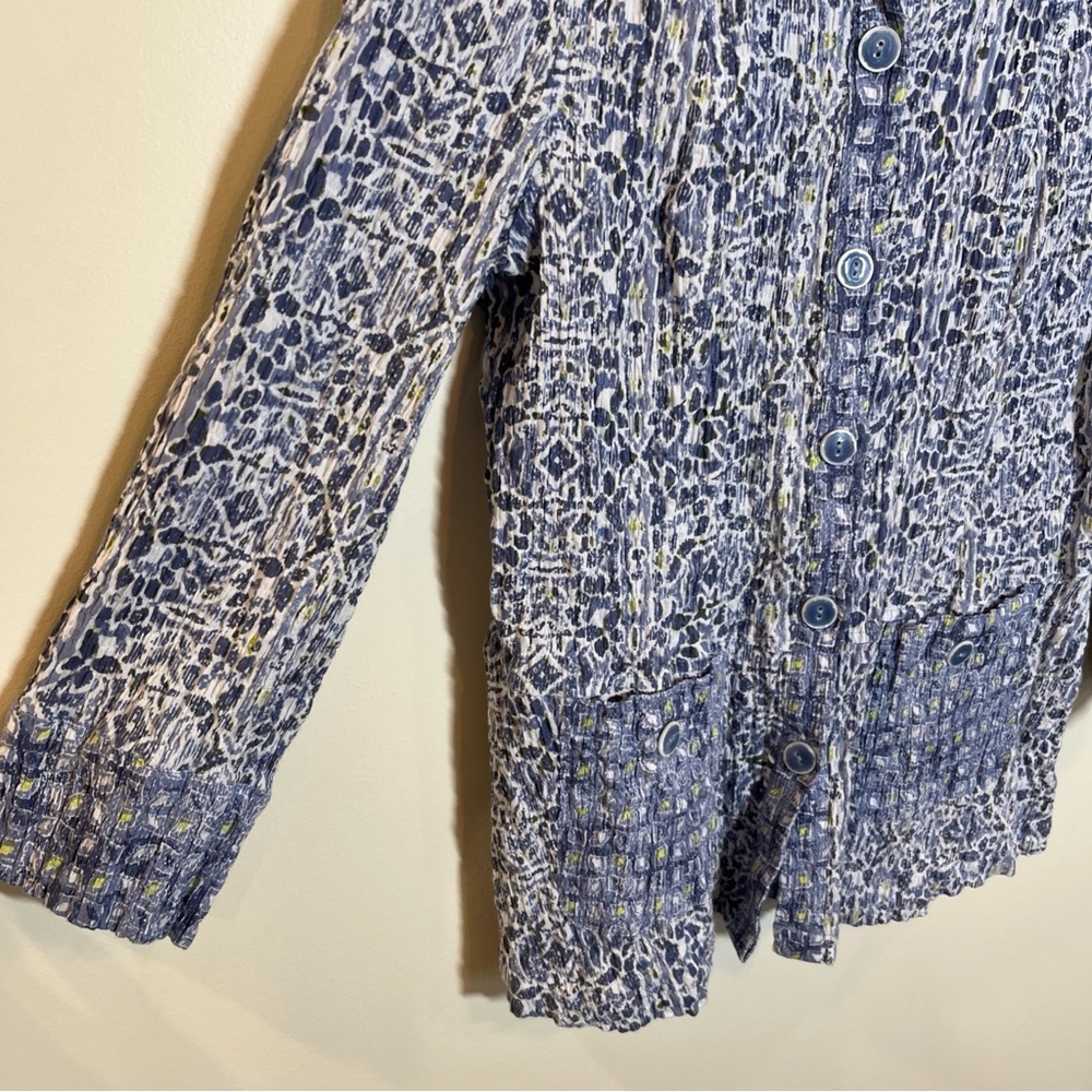 Habitat Crinkle Button Down Top Blue Womens Small Pockets 3/4 Sleeve - Picture 2 of 5